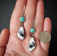 Load image into Gallery viewer, Stillness Earrings

