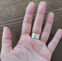 Load image into Gallery viewer, Moon Ring
