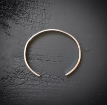 Load image into Gallery viewer, Element Cuff s/m
