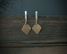 Load image into Gallery viewer, Light Catcher Earrings
