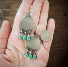 Load image into Gallery viewer, Presence Earrings
