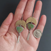 Load image into Gallery viewer, Crescent Moon Earrings
