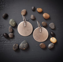 Load image into Gallery viewer, Three Dots Earrings
