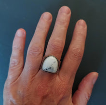 Load image into Gallery viewer, Moon Magic Ring
