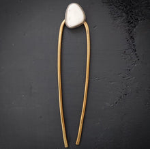 Load image into Gallery viewer, White Buffalo Hair Fork
