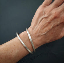 Load image into Gallery viewer, Element Bangle-Single
