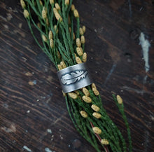 Load image into Gallery viewer, Grace Ring~adjustable sizing
