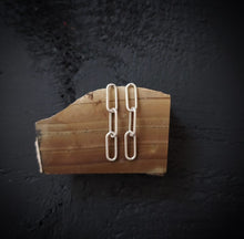 Load image into Gallery viewer, Paperclip Chain Post Earrings
