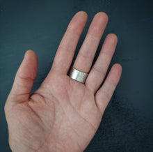 Load image into Gallery viewer, Earth Connection Ring
