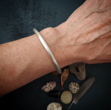 Load image into Gallery viewer, Element Bangle~heavyweight
