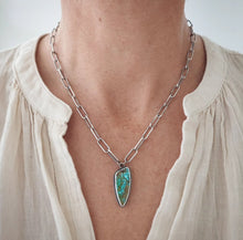Load image into Gallery viewer, Point Necklace
