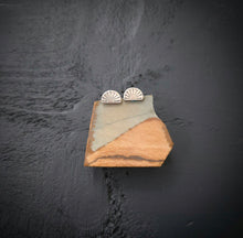 Load image into Gallery viewer, Sunburst Earrings
