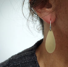 Load image into Gallery viewer, Golden Earrings

