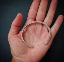 Load image into Gallery viewer, Triangle Element Cuff size M/L
