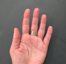Load image into Gallery viewer, Belonging Ring
