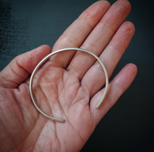 Load image into Gallery viewer, Element Cuff m/l

