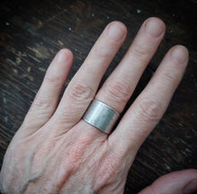 Load image into Gallery viewer, Element ring~adjustable sizing
