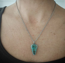 Load image into Gallery viewer, Turquoise Point Necklace
