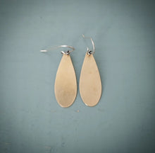 Load image into Gallery viewer, Golden Earrings
