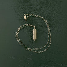 Load image into Gallery viewer, Cast Crystal Necklace

