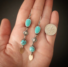 Load image into Gallery viewer, Presence Earrings
