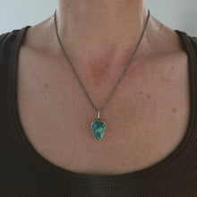 Load image into Gallery viewer, Roots of Light Necklace
