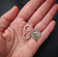Load image into Gallery viewer, Hoop Earrings

