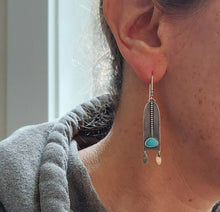 Load image into Gallery viewer, Light Earrings no.2
