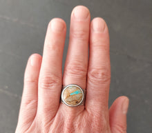Load image into Gallery viewer, Kiss the Earth Ring
