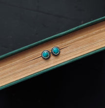 Load image into Gallery viewer, Blue Dot Post Earrings no.3
