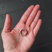 Load image into Gallery viewer, Be Free Ring no.1
