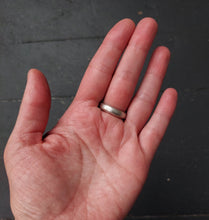 Load image into Gallery viewer, Be Free Ring no.2

