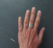 Load image into Gallery viewer, Wild Comfort Ring Size 7-7.25
