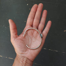 Load image into Gallery viewer, Turquoise Cuff size m/l
