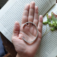 Load image into Gallery viewer, Element Cuff no.1
