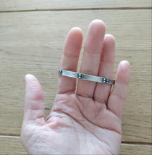 Load image into Gallery viewer, Element Cuff no.1
