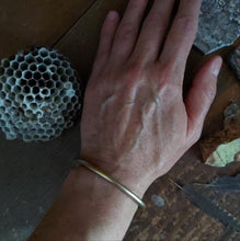 Load image into Gallery viewer, Element Cuff Gold Fill s/m
