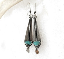 Load image into Gallery viewer, Light Earrings no.1
