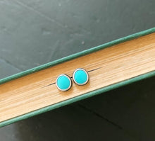 Load image into Gallery viewer, Bluebird Post Earrings no.2
