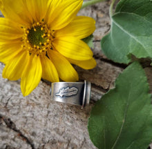 Load image into Gallery viewer, Belonging Ring
